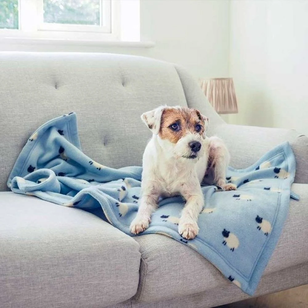 Zoon Counting Sheep Fleece Pet Comforter 2 Zoon Counting Sheep Fleece Pet Comforter - Image 2